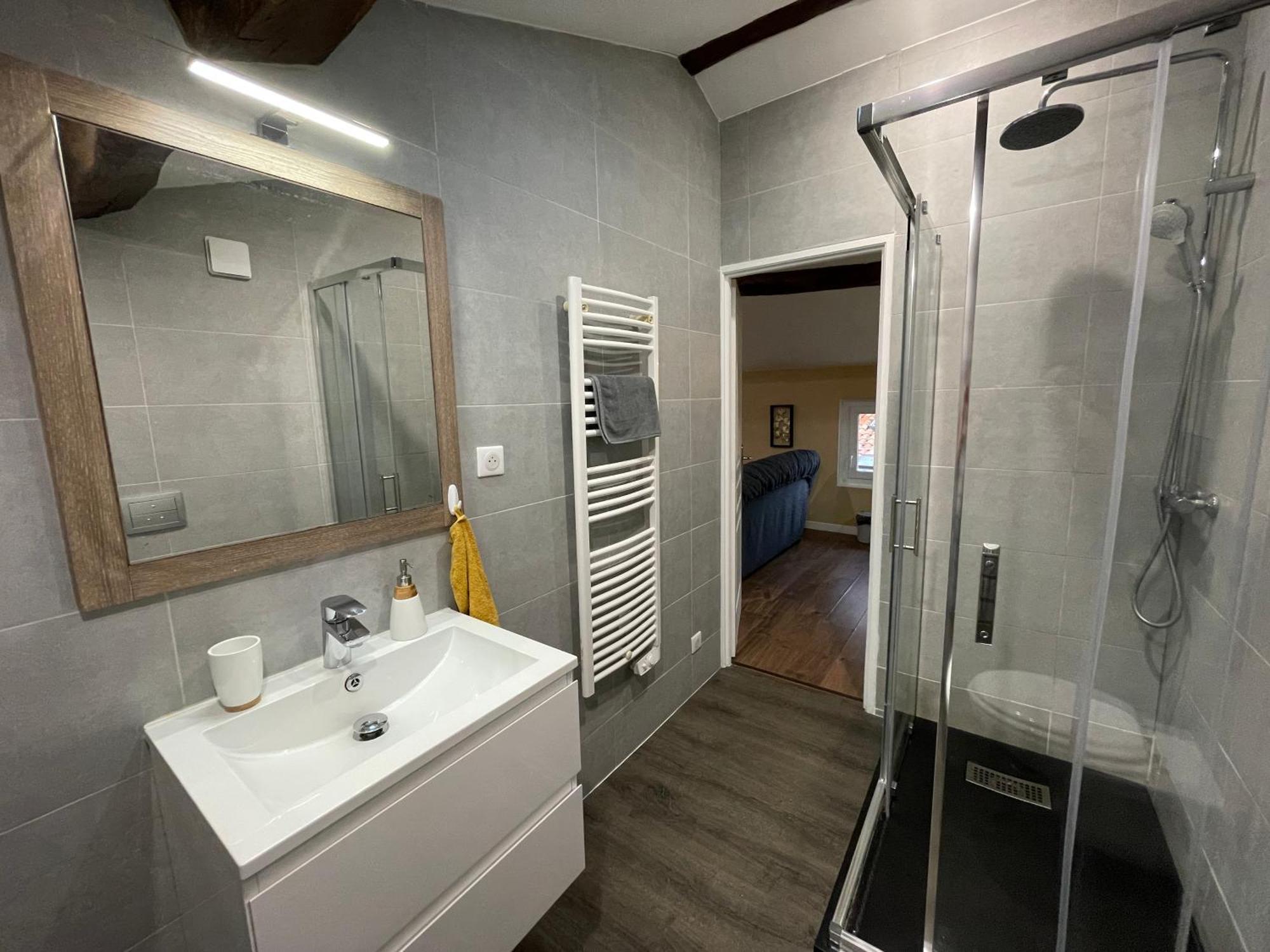 Chez Jean-Yves Et Zoe - Le Saint Andre - Au Calme, Tres Propre, Proche Parkings, Clim Apartment นีออร์ ภายนอก รูปภาพ